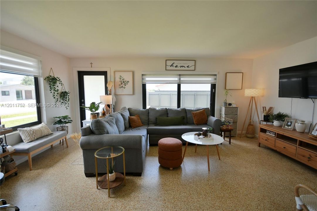 For Sale: $780,000 (3 beds, 2 baths, 1496 Square Feet)