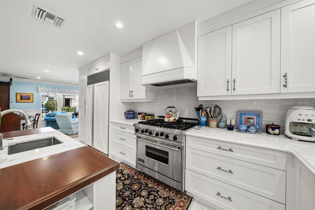 010-2177ArecaPalmRoad-BocaRaton-FL-33432