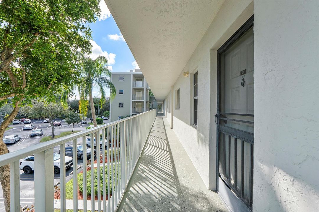2236 N Cypress Bend Dr u311_022