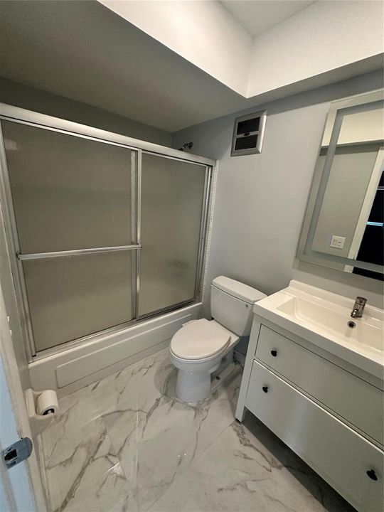 2nd bathroom