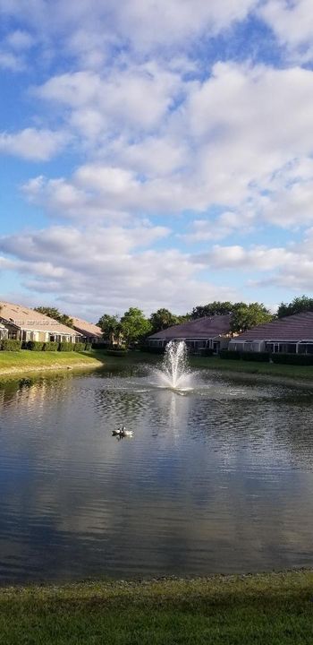 For Sale: $539,900 (3 beds, 2 baths, 2006 Square Feet)