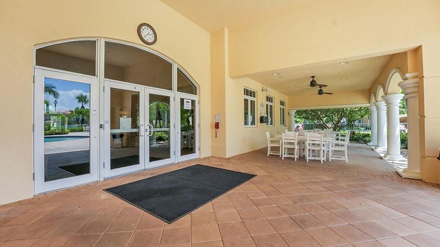 area at Pool and clubhouse
