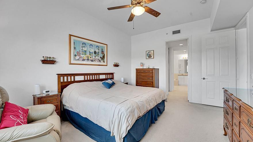 02 17 Premier BR to en-suite