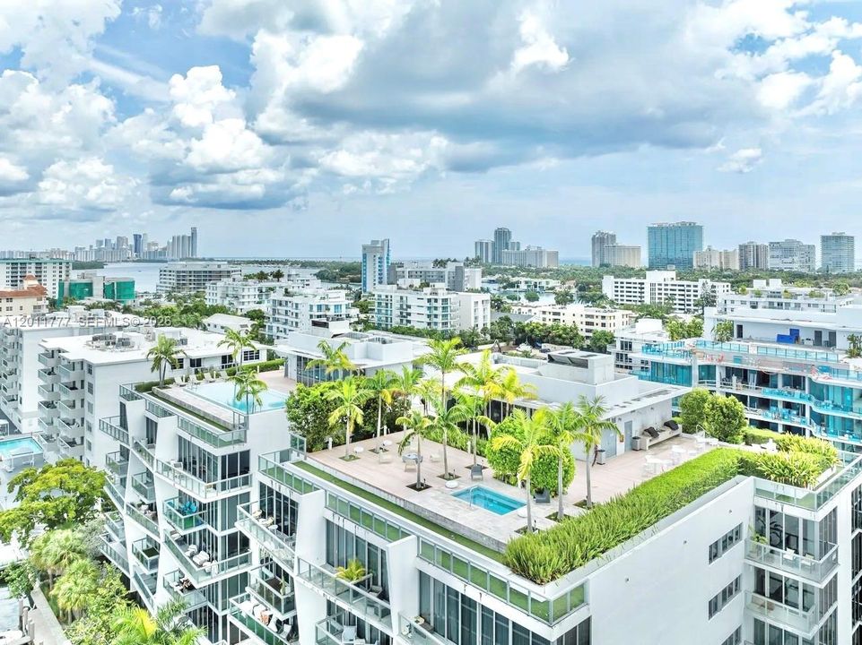合同活跃: $7,500 (2 贝兹, 2 浴室, 1330 平方英尺)
