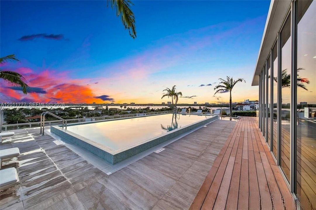 Roof Pool