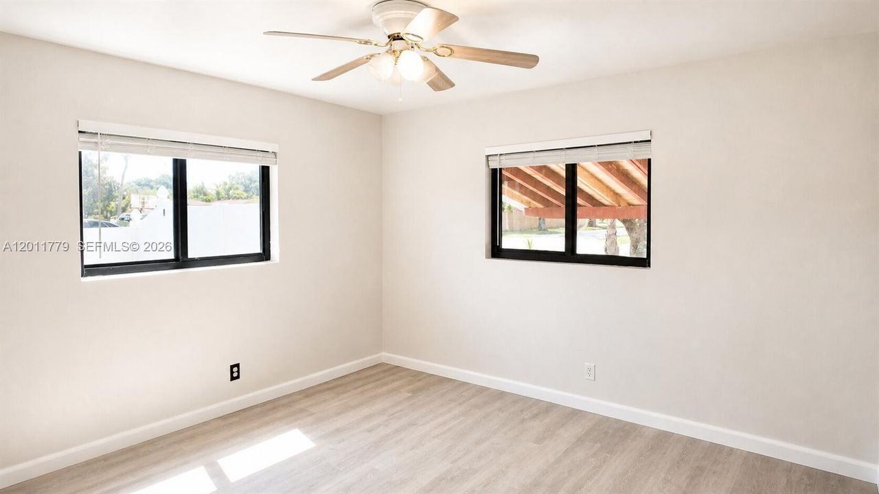 Active With Contract: $3,600 (3 beds, 2 baths, 1176 Square Feet)