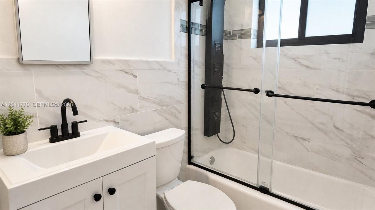 Active With Contract: $3,600 (3 beds, 2 baths, 1176 Square Feet)