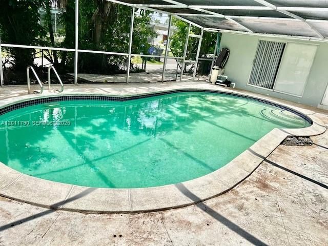 Недавно продано: $599,000 (3 спален, 2 ванн, 2079 Квадратных фут)