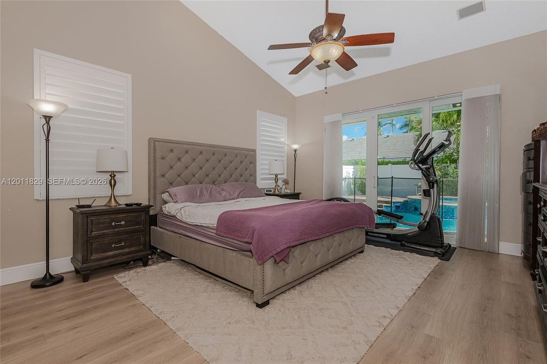 Active With Contract: $5,000 (4 beds, 2 baths, 2810 Square Feet)