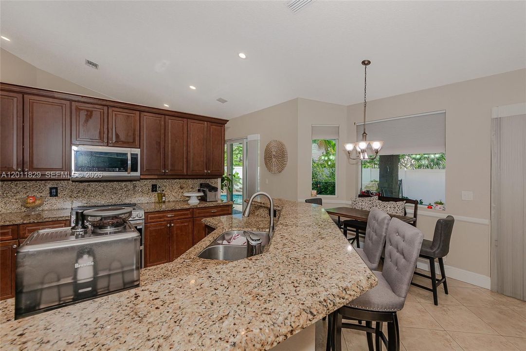 Active With Contract: $5,000 (4 beds, 2 baths, 2810 Square Feet)