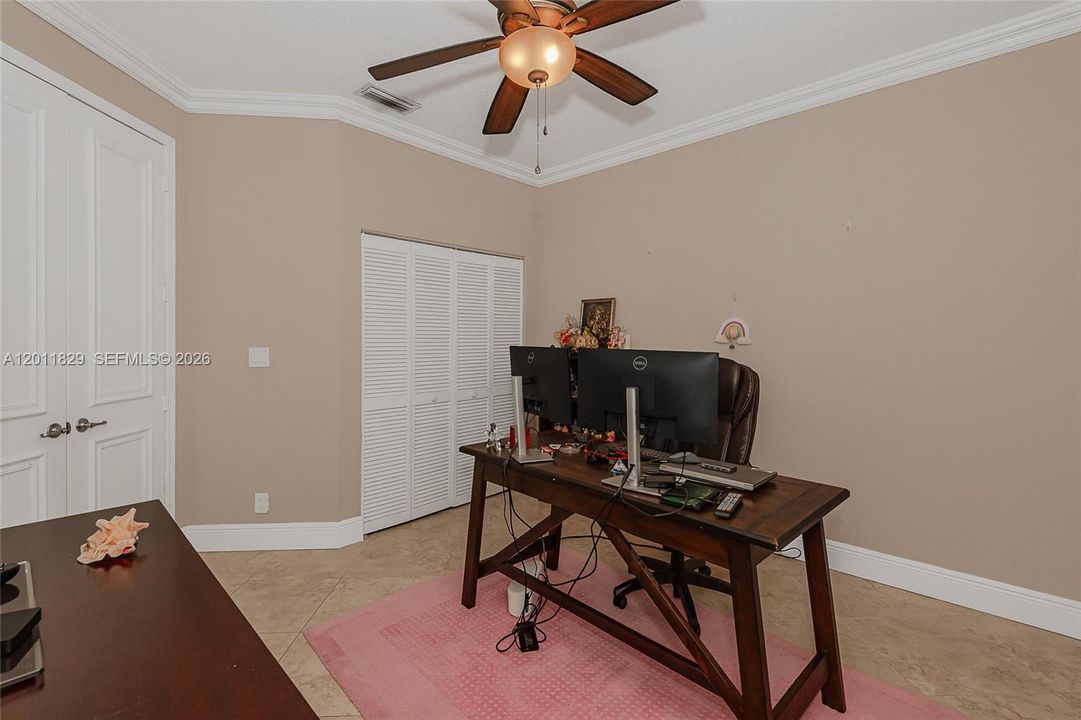 Active With Contract: $5,000 (4 beds, 2 baths, 2810 Square Feet)
