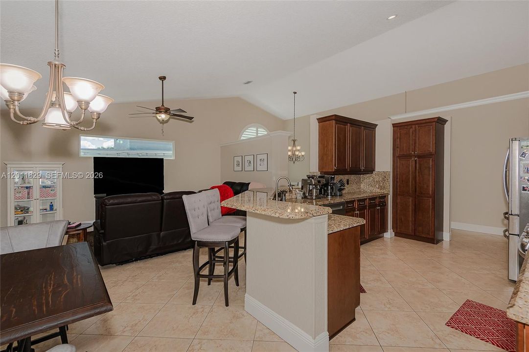 Active With Contract: $5,000 (4 beds, 2 baths, 2810 Square Feet)