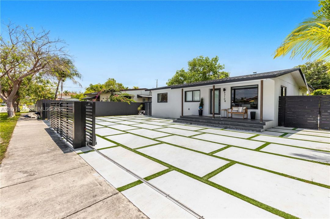 Recently Rented: $5,000 (3 beds, 2 baths, 1800 Square Feet)
