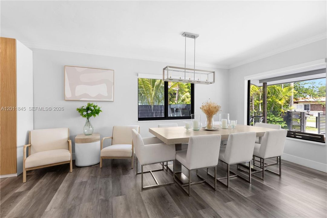 Recently Rented: $5,000 (3 beds, 2 baths, 1800 Square Feet)