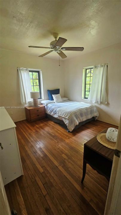 For Sale: $750,000 (3 beds, 2 baths, 1416 Square Feet)