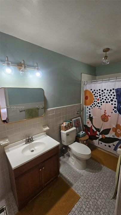 For Sale: $750,000 (3 beds, 2 baths, 1416 Square Feet)