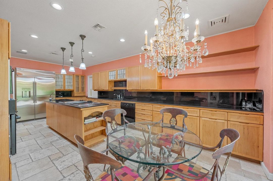 Breakfast/Kitchen