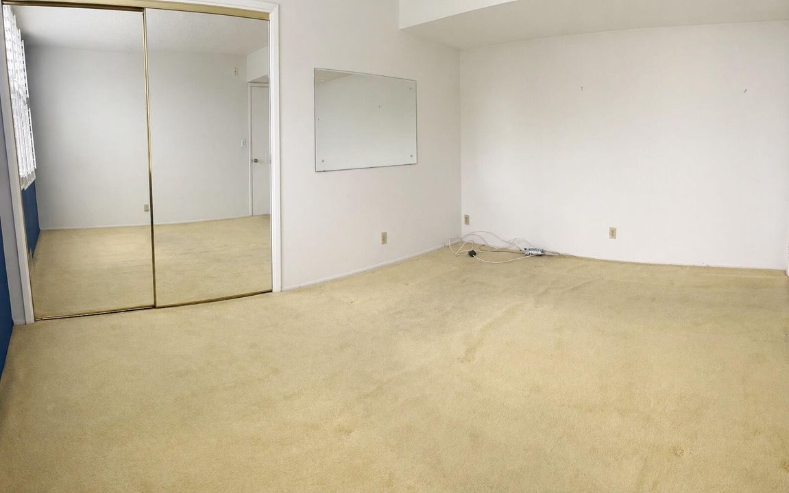 BR2 Empty minimalist room with natural l