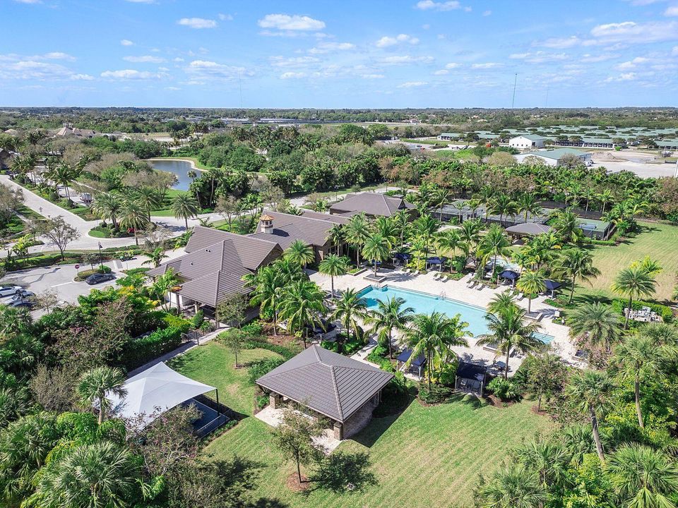 palmmeadowestatesclubhouseaerial