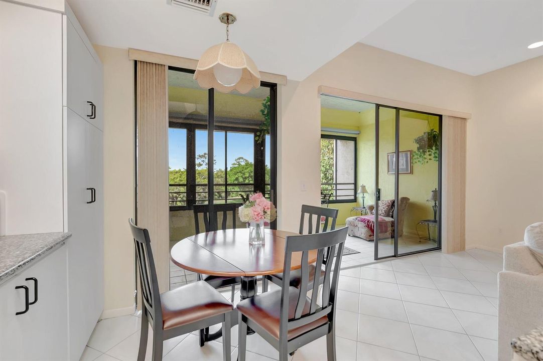 Breakfast area