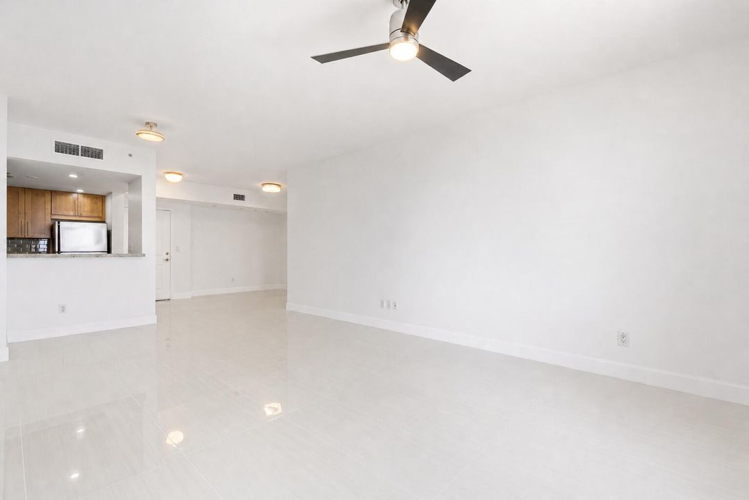JASON TAUB REAL ESTATE BROKER