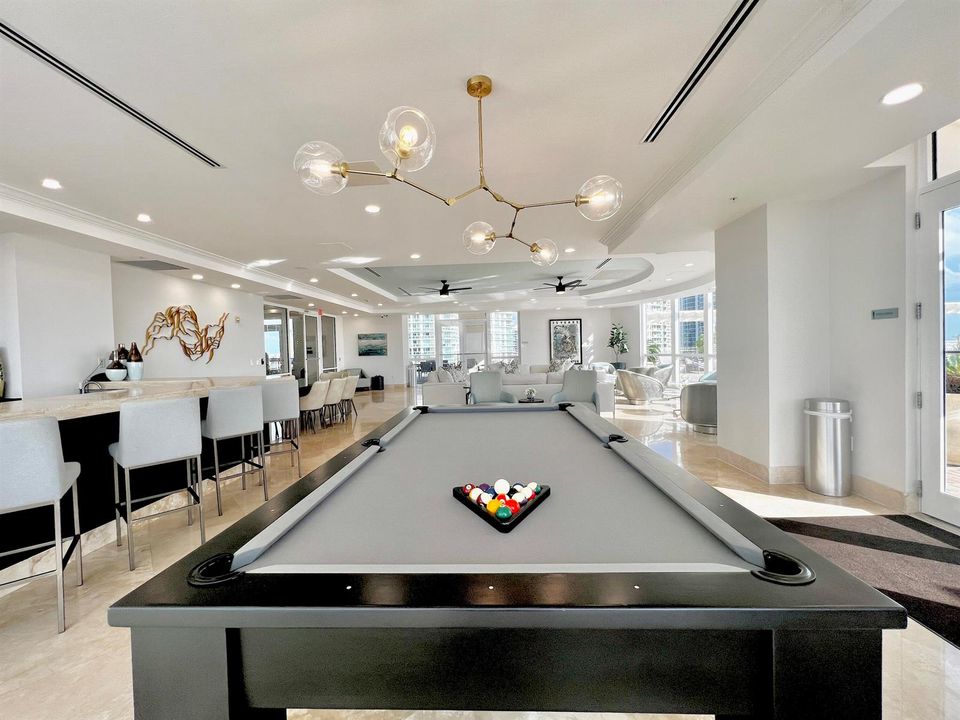 JASON TAUB REAL ESTATE BROKER