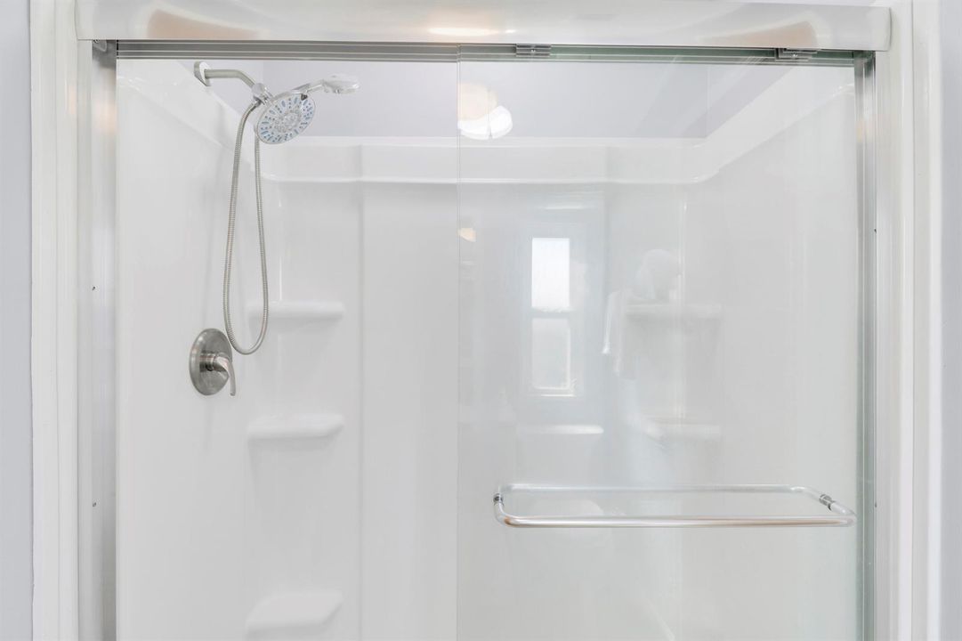 primary bath 2
