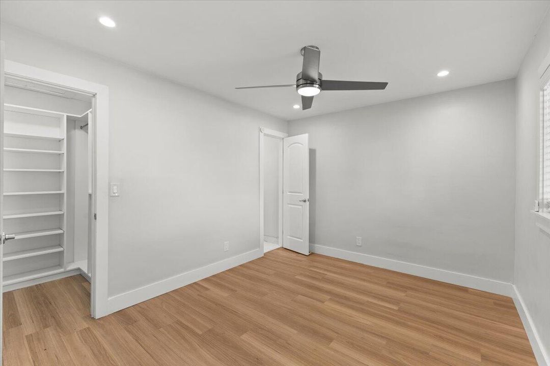 Bedroom 26