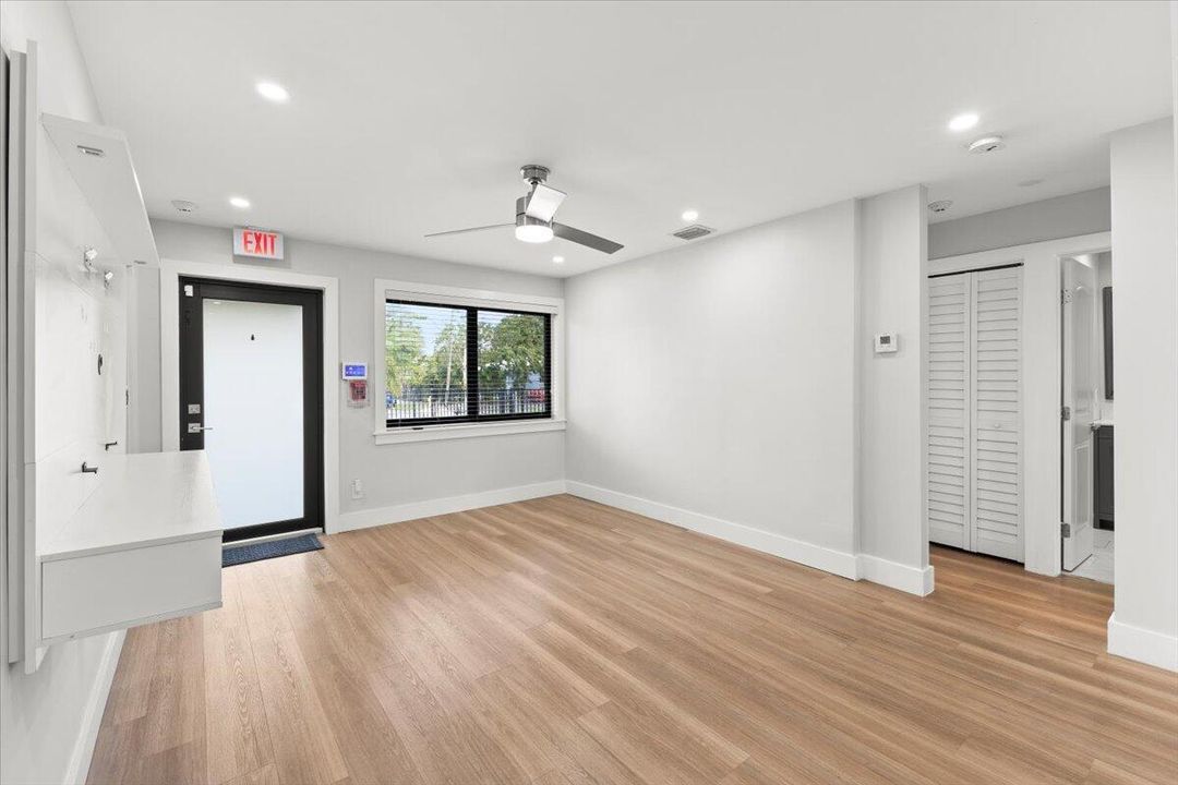 Livingroom.jpg 26.1