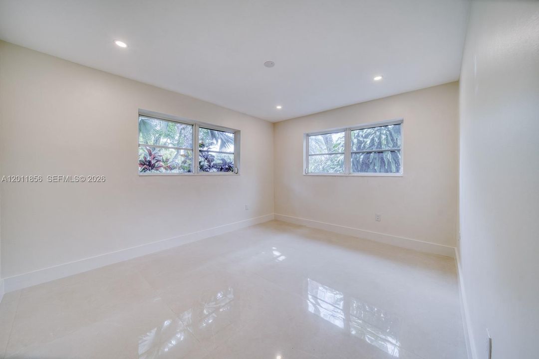 В аренду: $8,300 (4 спален, 3 ванн, 2113 Квадратных фут)
