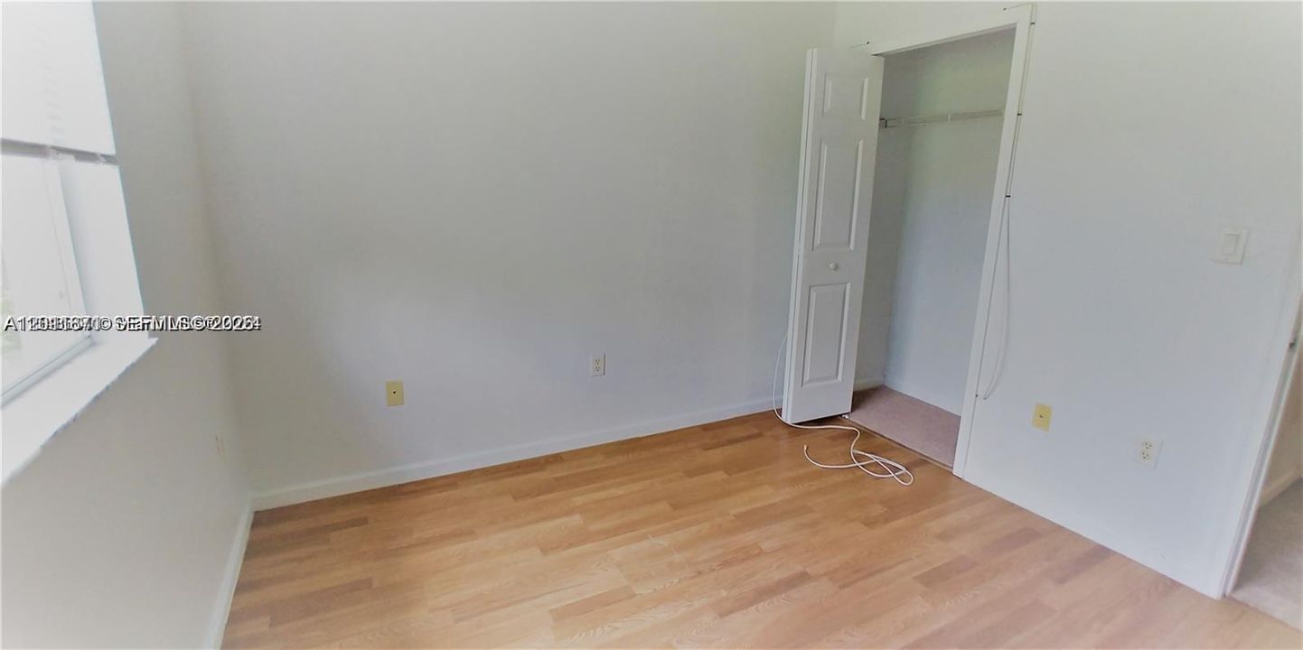 For Rent: $2,000 (3 beds, 3 baths, 1423 Square Feet)