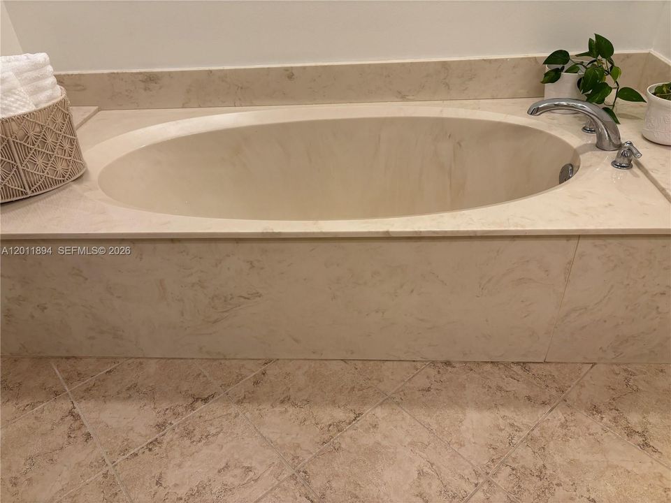 Roman Tubs
