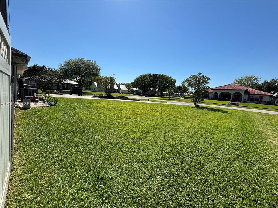 For Sale: $449,000 (3 beds, 2 baths, 2074 Square Feet)