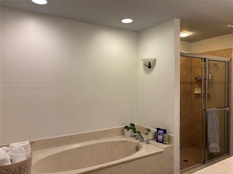 For Sale: $449,000 (3 beds, 2 baths, 2074 Square Feet)