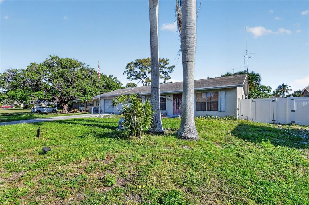 A canal facing home with no HOA & 1 car garage.