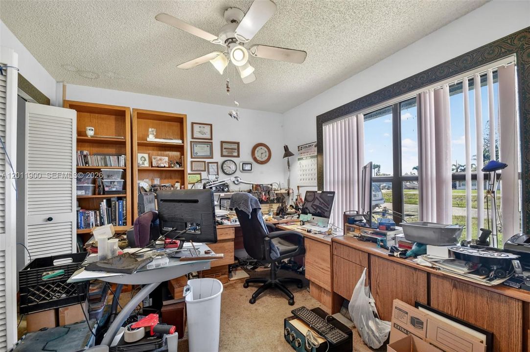 Activo con contrato: $435,000 (3 camas, 2 baños, 1222 Pies cuadrados)