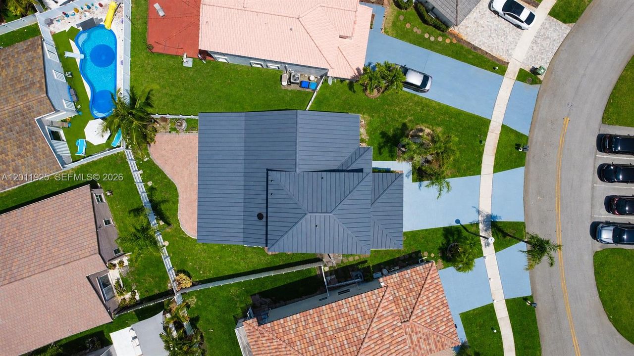 Activo con contrato: $730,000 (4 camas, 2 baños, 2062 Pies cuadrados)