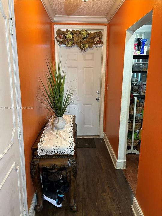 Active With Contract: $174,900 (2 beds, 2 baths, 1000 Square Feet)