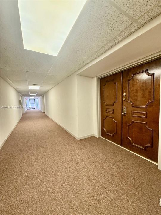 合同活跃: $249,900 (2 贝兹, 2 浴室, 1170 平方英尺)