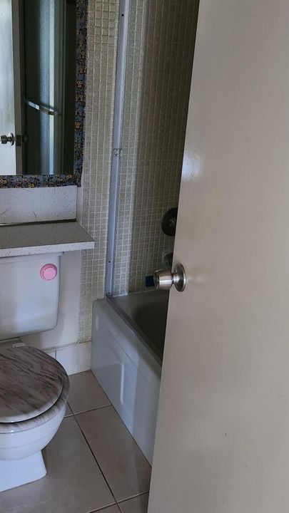 Full Main Bathroom off Bedroom
