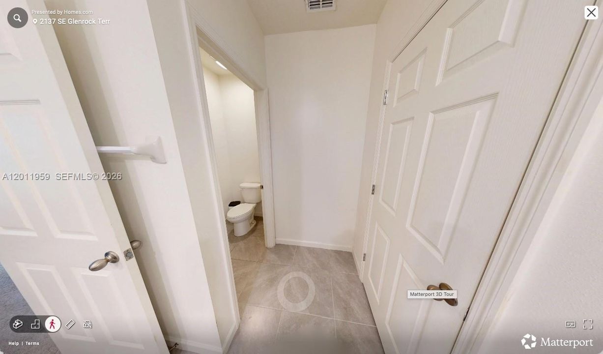 For Rent: $2,300 (3 beds, 2 baths, 1827 Square Feet)
