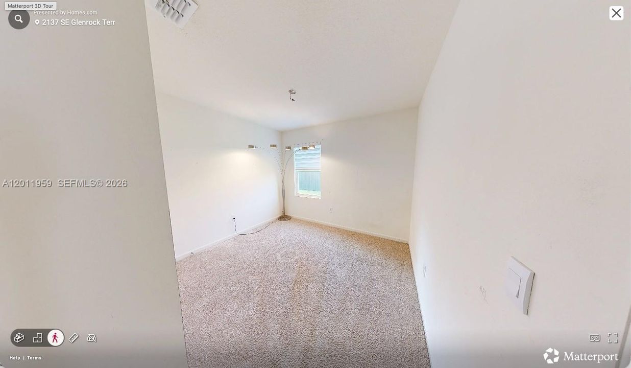 For Rent: $2,300 (3 beds, 2 baths, 1827 Square Feet)