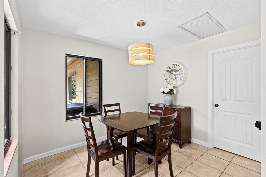8-web-or-mls-A7405299