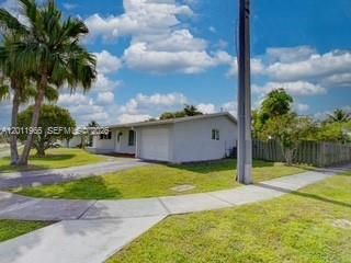 Active With Contract: $498,000 (3 beds, 2 baths, 1227 Square Feet)