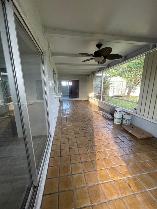 Active With Contract: $498,000 (3 beds, 2 baths, 1227 Square Feet)