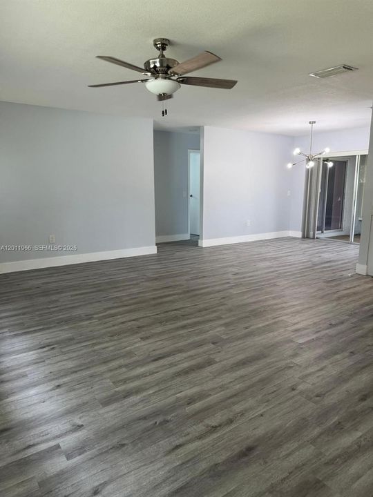 Active With Contract: $498,000 (3 beds, 2 baths, 1227 Square Feet)