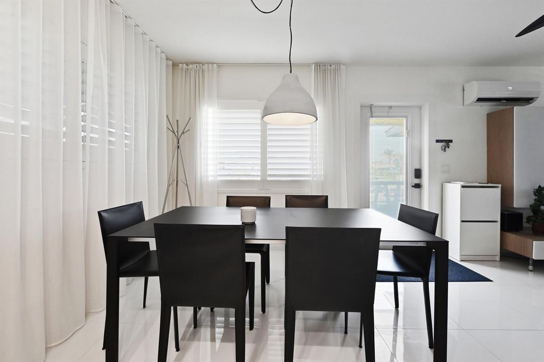11 Dining room 02