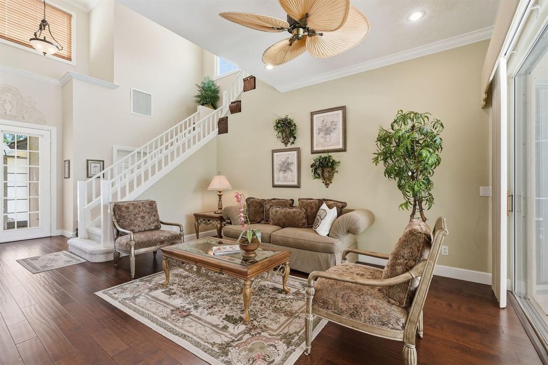 32-web-or-mls-6483_SE_Wild_Olive_Lane_03