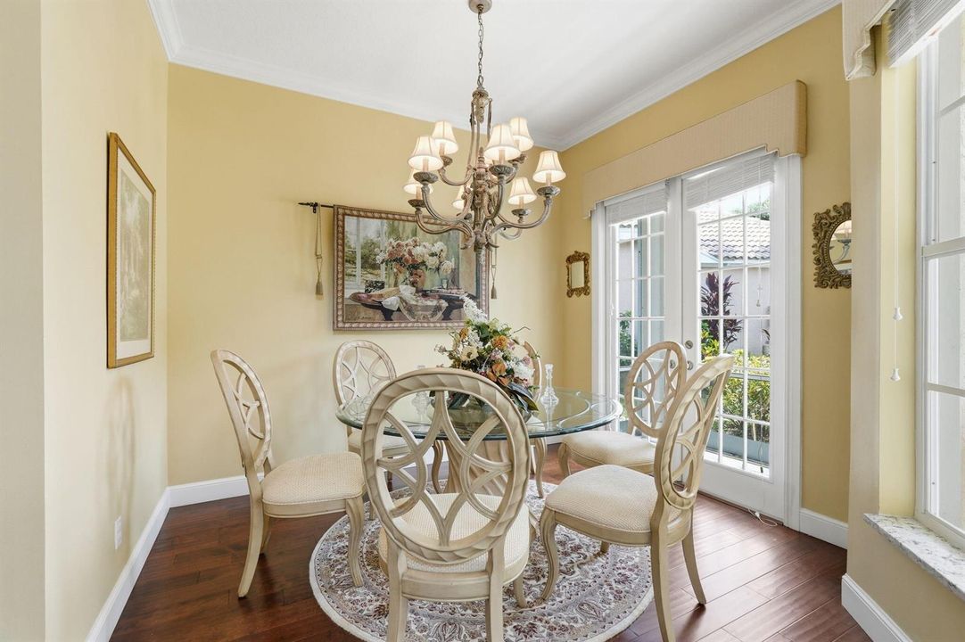 34-web-or-mls-6483_SE_Wild_Olive_Lane_03