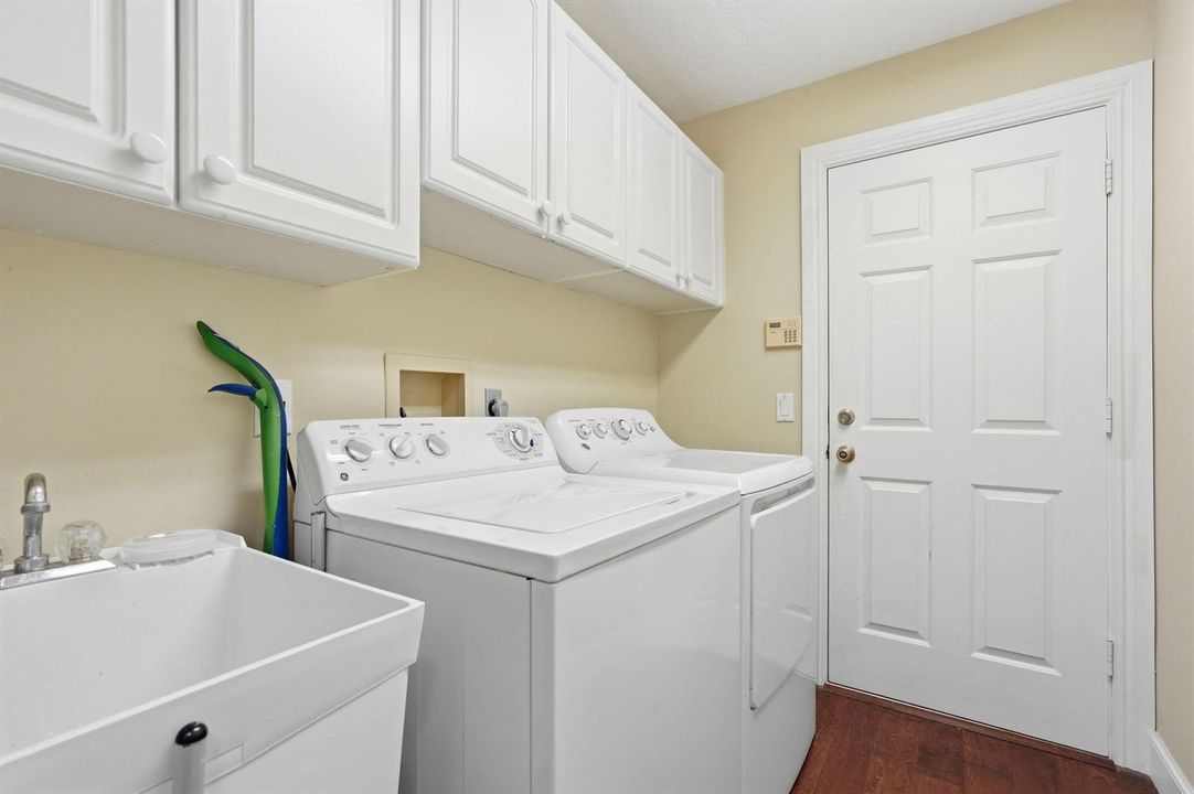 46-web-or-mls-6483_SE_Wild_Olive_Lane_04
